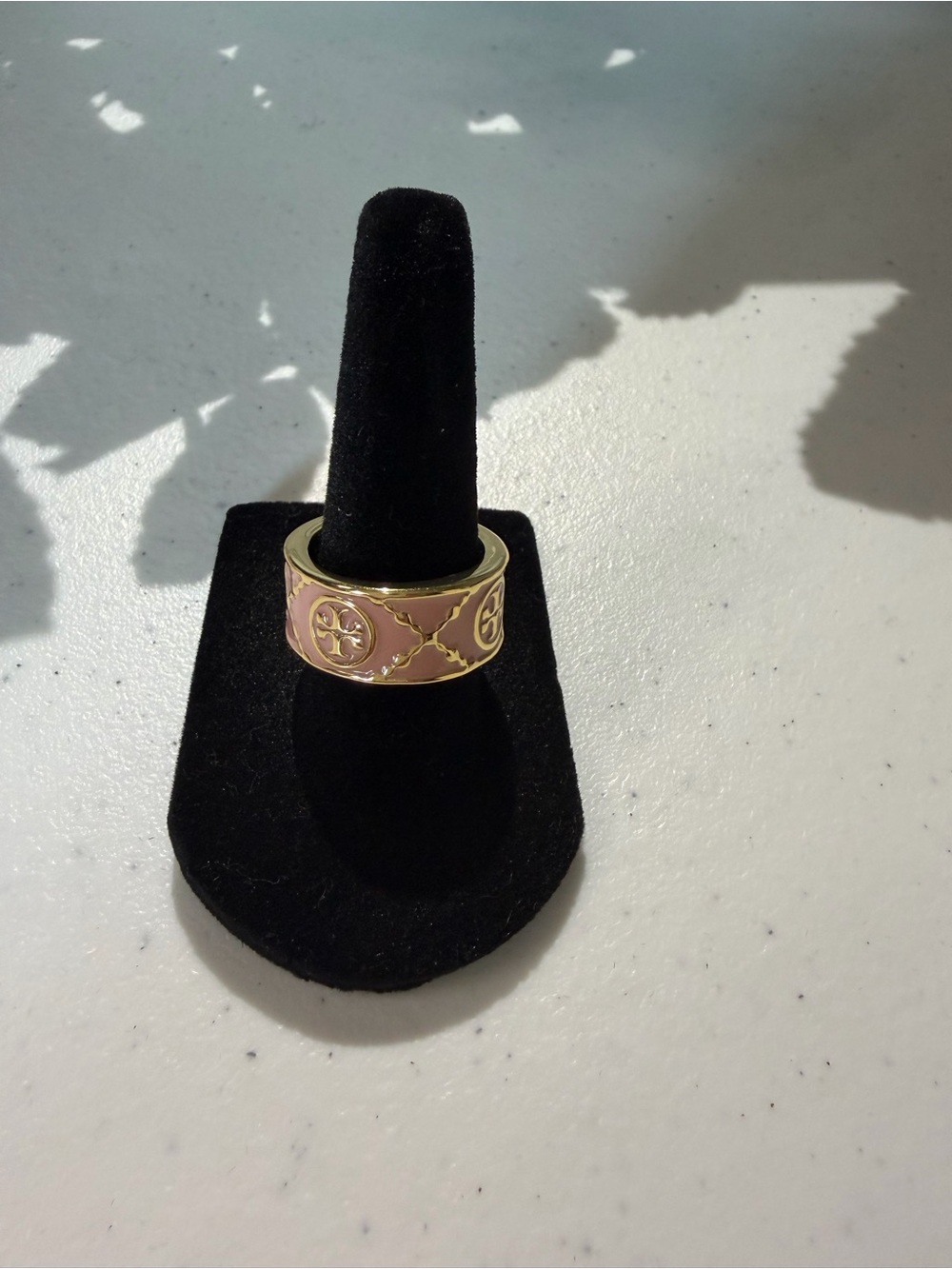 Tory Burch Pink Enamel Logo Band Ring Gold Tone size 7